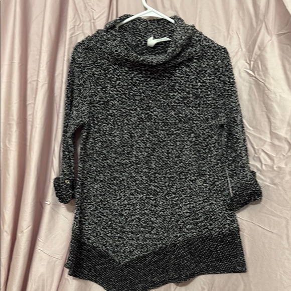 NY Collection Black and Gray Women's Sweater - Picture 1 of 11